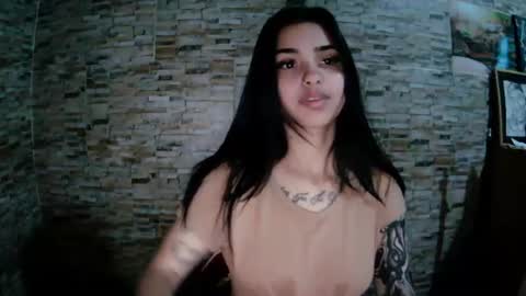 luna_velvet7 online show from August 2, 6:06 pm