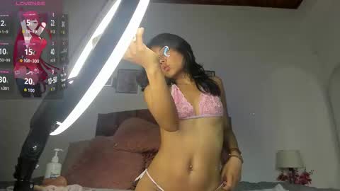 luna_velveth1 online show from March 10, 2:38 am