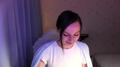 Snapshot of lunaa_bluee chatting on October 26, 5:19 pm lunaa_bluee online show from October 26, 5:19 pm