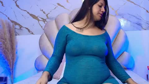 Lunaa rossee  online show from April 6, 12:17 pm