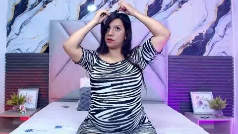 Lunaa rossee  online show from April 11, 7:51 pm