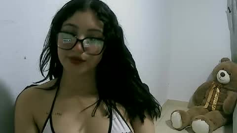 Snapshot of lunaa_sub chatting on February 3, 1:09 am lunaa_sub online show from February 3, 1:09 am