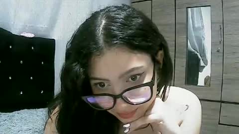 Snapshot of lunaa_sub chatting on February 13, 3:07 am lunaa_sub online show from February 13, 3:07 am