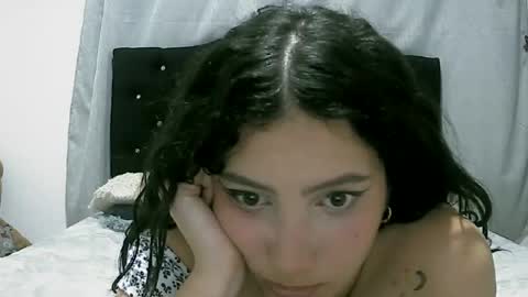 Snapshot of lunaa_sub chatting on February 21, 4:07 am lunaa_sub online show from February 21, 4:07 am