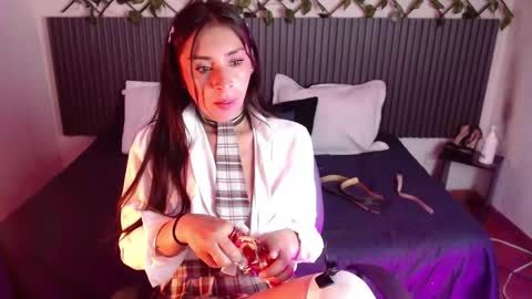 lunaaa_07 online show from April 14, 5:02 am