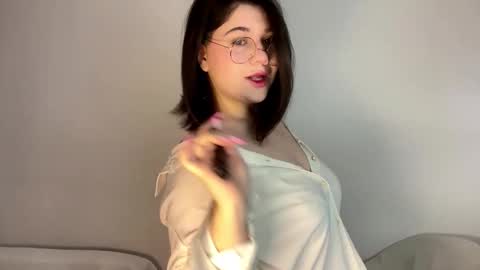 Snapshot of lunablakes chatting on March 3, 7:47 am Luna online show from March 3, 7:47 am