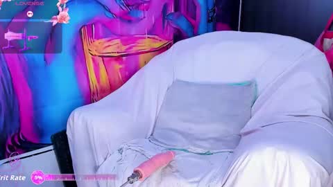 Luna online show from March 19, 6:23 pm