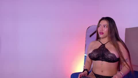 Snapshot of lunacruz_ chatting on July 15, 10:53 am lunacruz_ online show from July 15, 10:53 am