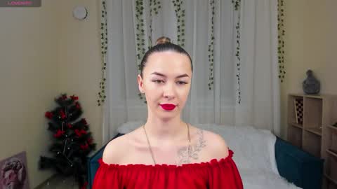 lunadairy1_ online show from January 9, 12:30 pm