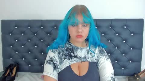 Snapshot of lunaflirt chatting on September 17, 10:39 am Luna online show from September 17, 10:39 am