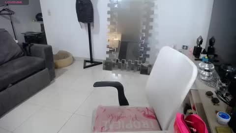 lunagardners online show from September 19, 1:40 am