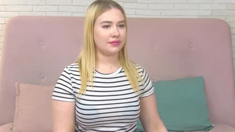 LunaHouston online show from January 14, 7:21 pm