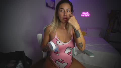 Laura online show from October 23, 8:24 am