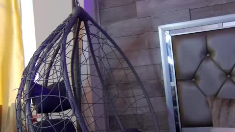 LunaJenner online show from April 5, 12:57 pm