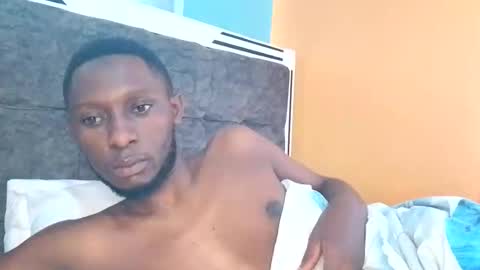 lunalove22_ online show from April 7, 4:13 am