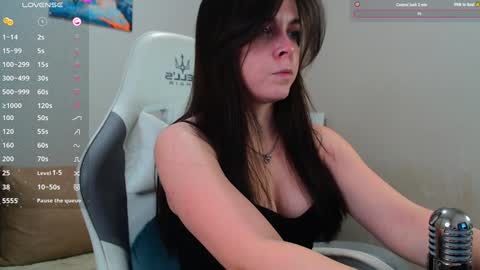 Snapshot of lunalovesuu chatting on December 17, 7:48 pm Luna online show from December 17, 7:48 pm