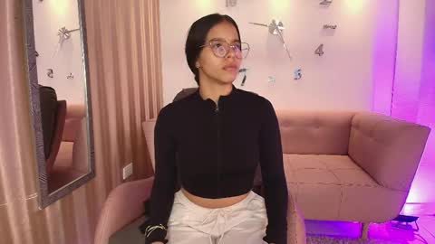 lunamillers_ online show from April 13, 3:45 am