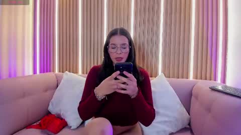 lunamillers_ online show from July 16, 4:40 am