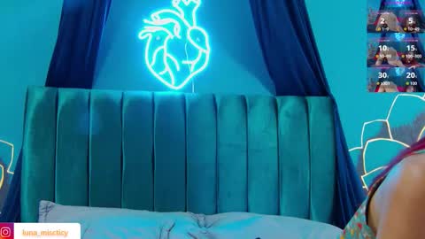 Snapshot of lunamistyc chatting on November 11, 7:58 pm Luna online show from November 11, 7:58 pm