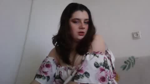 lunamoody online show from September 27, 5:12 am