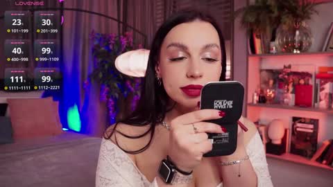 Snapshot of lunanight_ chatting on January 11, 8:43 pm Luna next streams Mon Fri Sat Sun 8pm-5am gmt0 online show from January 11, 8:43 pm