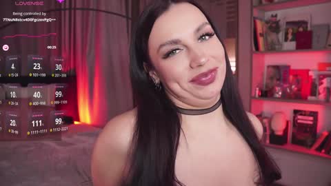 Snapshot of lunanight_ chatting on January 18, 1:08 am Luna next streams Mon Fri Sat Sun 8pm-5am gmt0 online show from January 18, 1:08 am