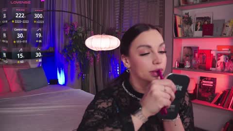 Snapshot of lunanight_ chatting on January 19, 8:19 pm Luna next streams Mon Fri Sat Sun 8pm-5am gmt0 online show from January 19, 8:19 pm