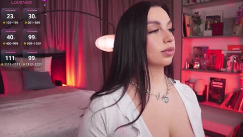 Snapshot of lunanight_ chatting on January 24, 8:32 pm Luna next streams Mon Fri Sat Sun 8pm-5am gmt0 online show from January 24, 8:32 pm