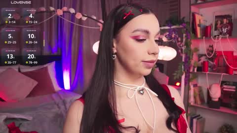 Snapshot of lunanight_ chatting on February 14, 8:59 pm Luna next streams Mon Fri Sat Sun 8pm-5am gmt0 online show from February 14, 8:59 pm