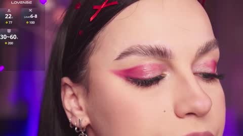 Snapshot of lunanight_ chatting on February 15, 3:52 am Luna next streams Mon Fri Sat Sun 8pm-5am gmt0 online show from February 15, 3:52 am