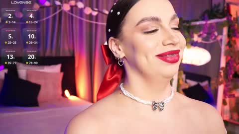 Snapshot of lunanight_ chatting on February 15, 11:47 pm Luna next streams Mon Fri Sat Sun 8pm-5am gmt0 online show from February 15, 11:47 pm