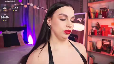 Snapshot of lunanight_ chatting on February 20, 9:53 pm Luna next streams Mon Fri Sat Sun 8pm-5am gmt0 online show from February 20, 9:53 pm