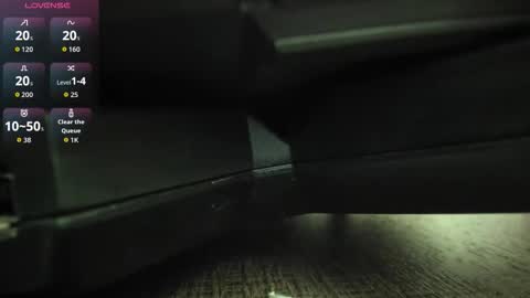 Aisha online show from September 22, 7:05 pm