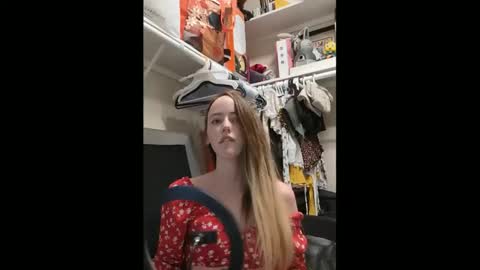 lunapixie2020 online show from January 17, 6:57 am