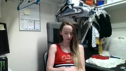 lunapixie2020 online show from February 9, 9:16 am