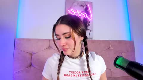 Snapshot of lunar_leen chatting on February 20, 6:57 pm Luna online show from February 20, 6:57 pm