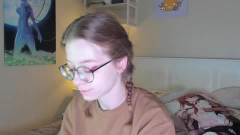 Snapshot of lunar_sofia chatting on December 31, 10:48 am Sofia online show from December 31, 10:48 am