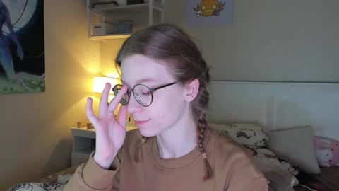 Snapshot of lunar_sofia chatting on December 31, 1:52 pm Sofia online show from December 31, 1:52 pm