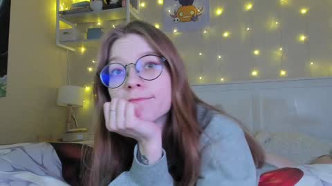 Snapshot of lunar_sofia chatting on January 12, 3:03 pm Sofia online show from January 12, 3:03 pm