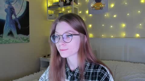 Snapshot of lunar_sofia chatting on January 13, 6:38 am Sofia online show from January 13, 6:38 am