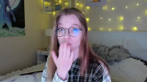 Snapshot of lunar_sofia chatting on January 13, 6:49 pm Sofia online show from January 13, 6:49 pm