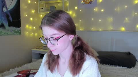 Snapshot of lunar_sofia chatting on January 14, 6:49 pm Sofia online show from January 14, 6:49 pm