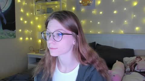 Snapshot of lunar_sofia chatting on January 15, 10:38 am Sofia online show from January 15, 10:38 am