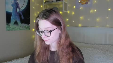 Snapshot of lunar_sofia chatting on January 27, 12:22 am Sofia online show from January 27, 12:22 am