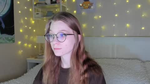 Snapshot of lunar_sofia chatting on January 27, 3:26 am Sofia online show from January 27, 3:26 am