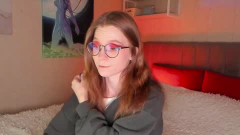 Snapshot of lunar_sofia chatting on February 4, 10:54 am Sofia online show from February 4, 10:54 am