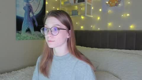 Snapshot of lunar_sofia chatting on February 12, 1:27 pm Sofia online show from February 12, 1:27 pm