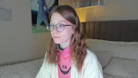 Snapshot of lunar_sofia chatting on February 25, 3:16 pm Sofia online show from February 25, 3:16 pm