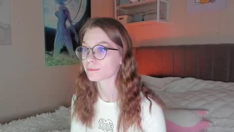 Snapshot of lunar_sofia chatting on March 4, 11:51 am Sofia online show from March 4, 11:51 am