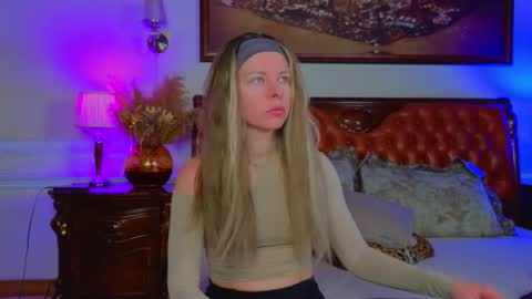 Luna Rishi online show from January 13, 6:08 am